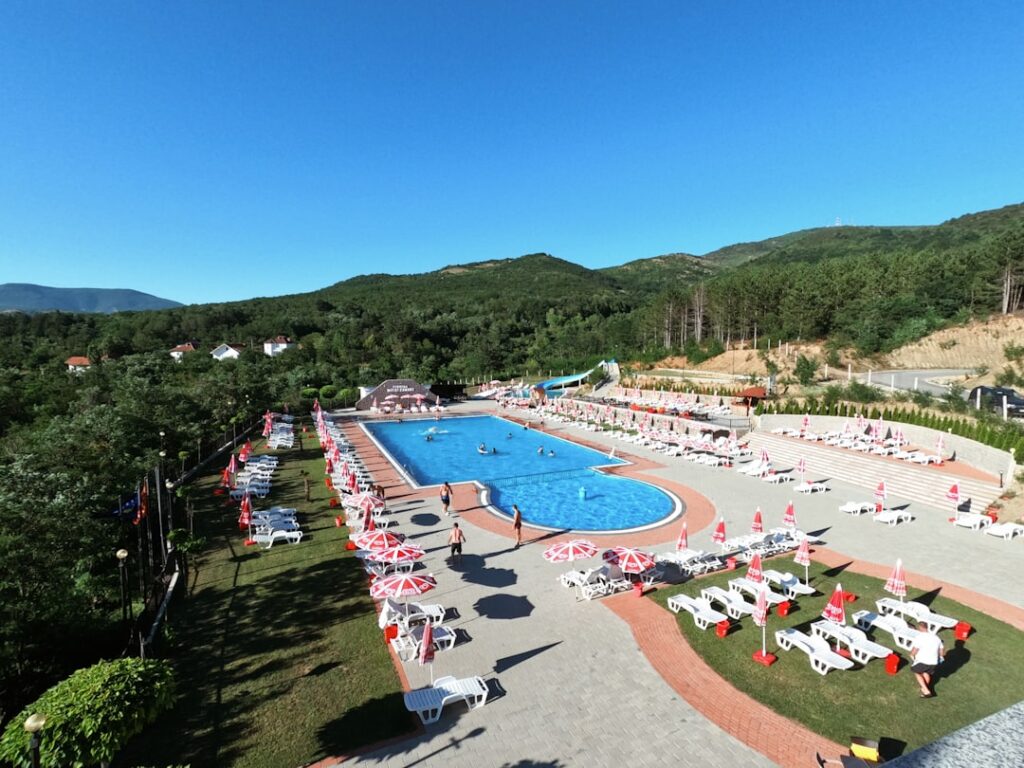 Cele mai bune piscine și ștranduri din București pentru zilele toride