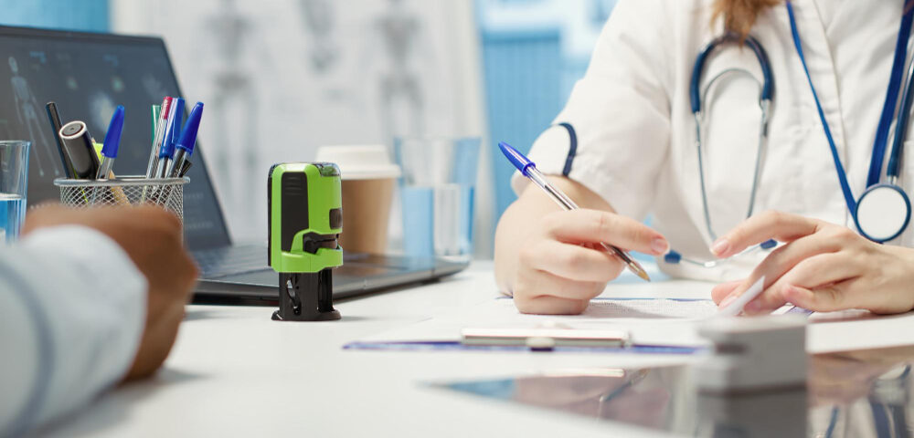 Examenul medical la angajare în București: ce acte îți trebuie și de ce contează să ai medicul de familie aproape