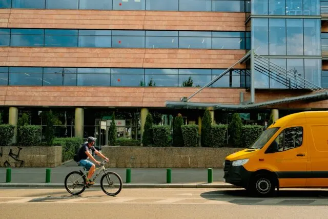Photo common transportation mistakes Bucharest